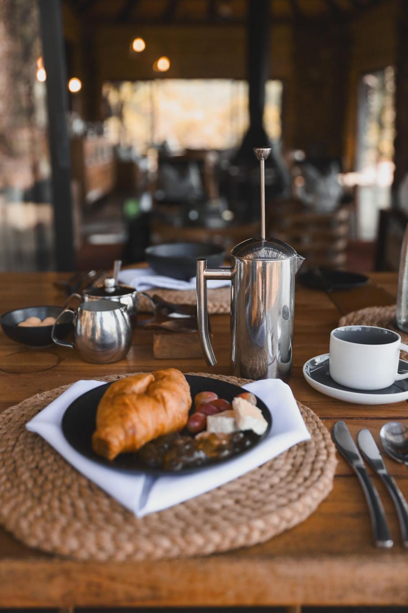 Leopard Mountain Safari Lodge Manyoni Private Game Reserve Εξωτερικό φωτογραφία